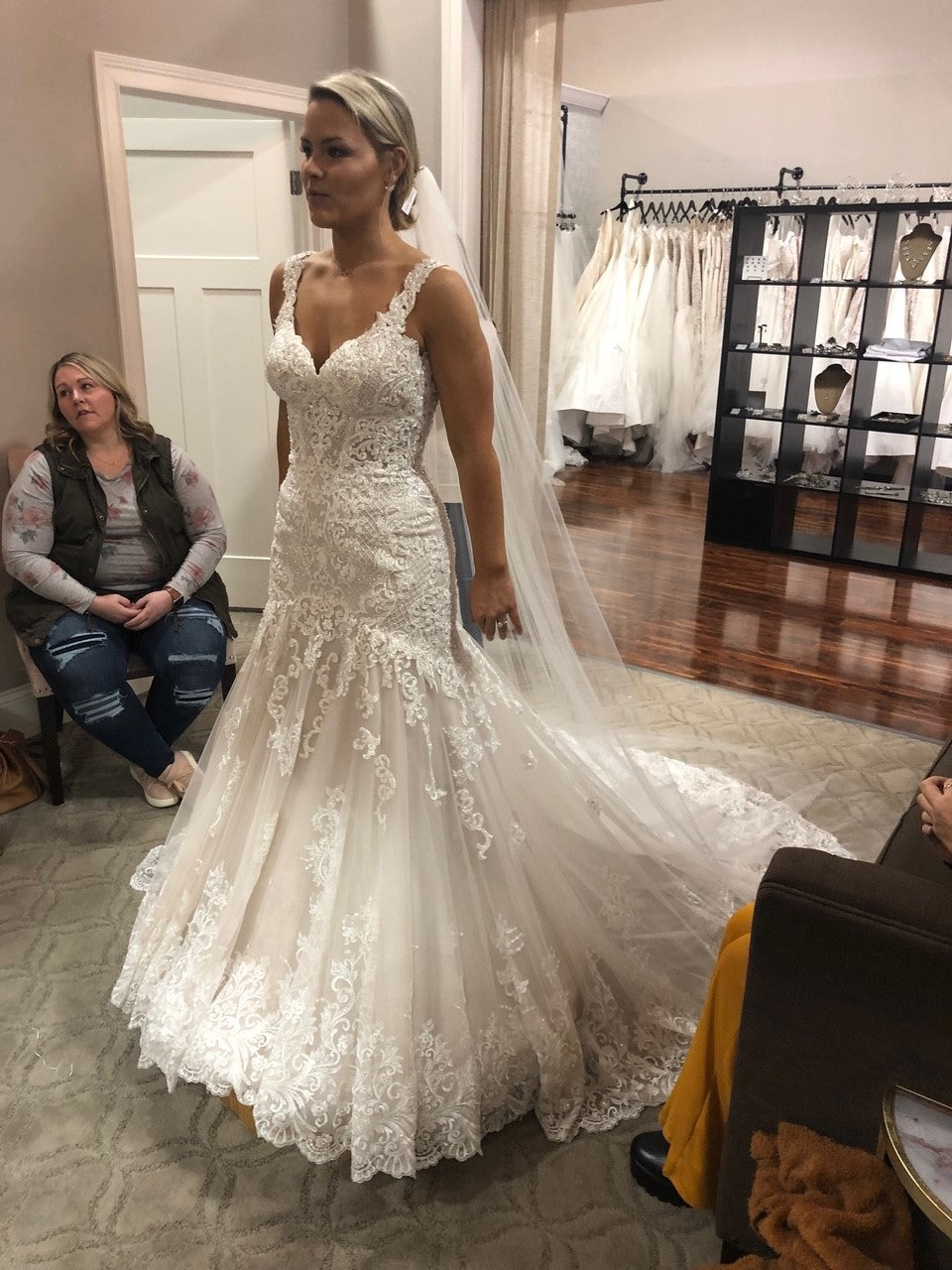 Martina Liana Luxe Vintage wedding Gown 904 Nearly Newlywed