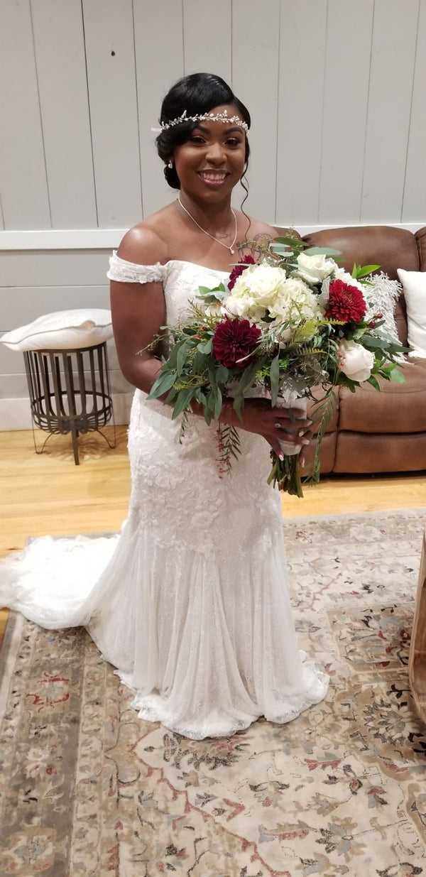 Melissa Sweet Swag Sleeved Laced Trumpet Wedding dress/ MS251196