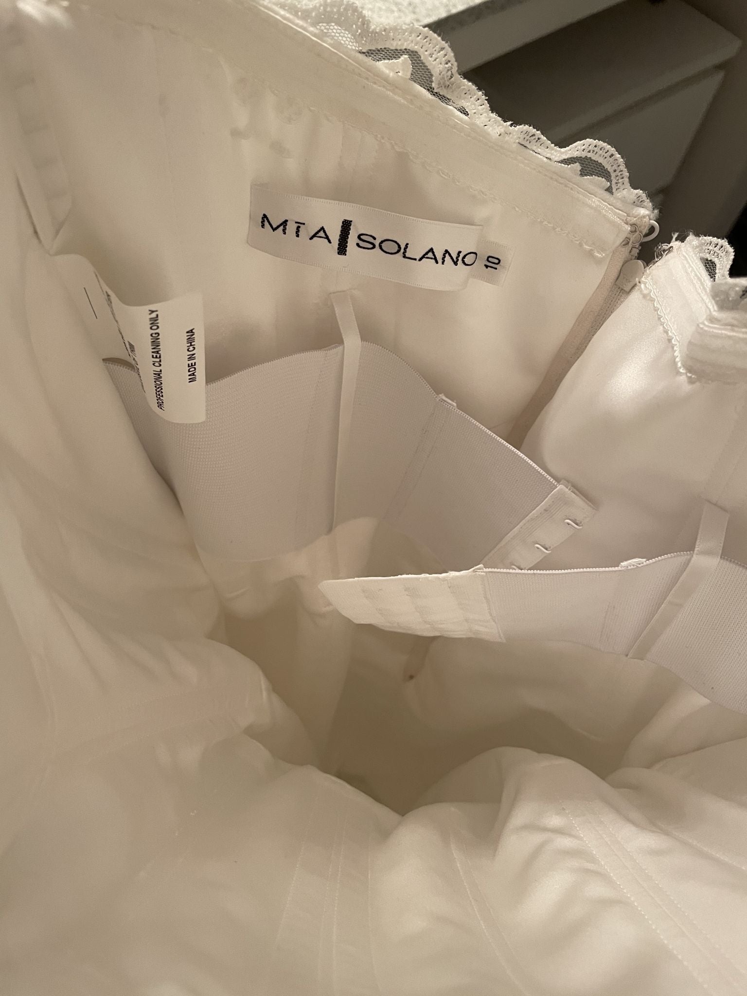 Mia Solano Petra / M1865L – Nearly Newlywed