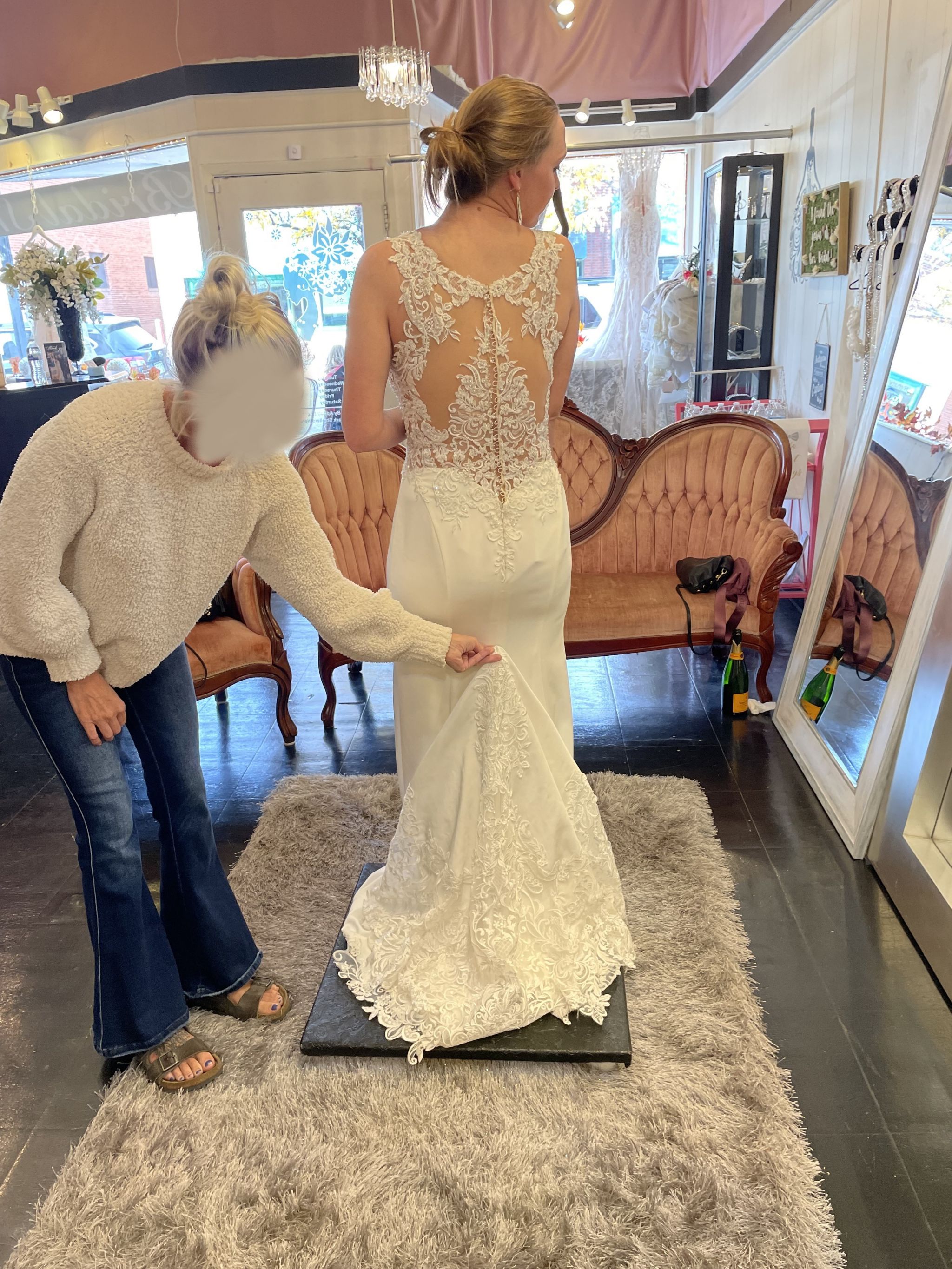 Mon Cheri Enchanting 220111 – Nearly Newlywed