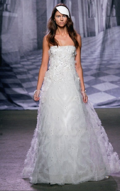 Monique Lhuillier Drew