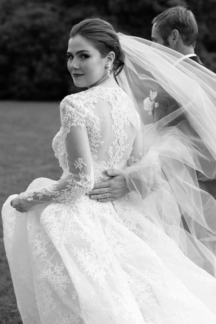 Monique Lhuillier Alexandra – Nearly Newlywed