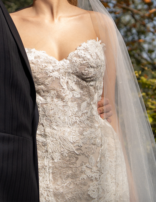 Monique Lhuillier Larissa Nearly Newlywed