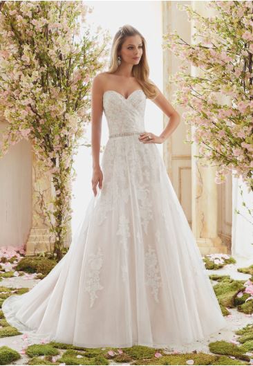 Mori Lee 6834 – Nearly Newlywed