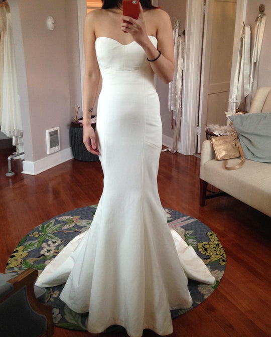 Nicole Miller Dakota