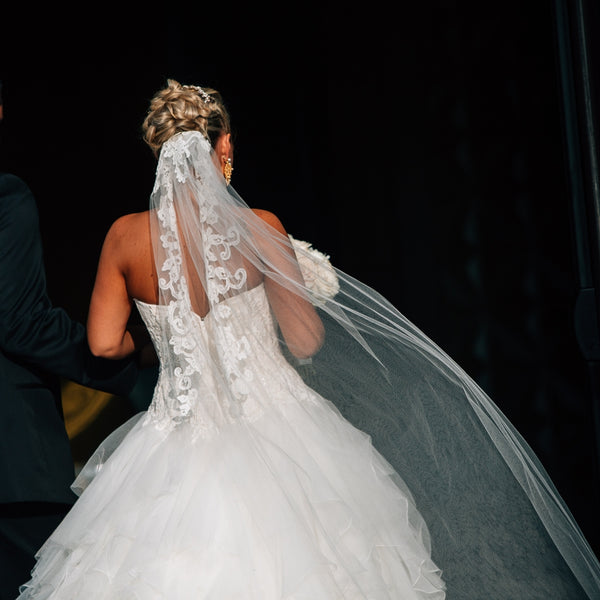 Oleg cassini organza ruffle skirt wedding dress hot sale