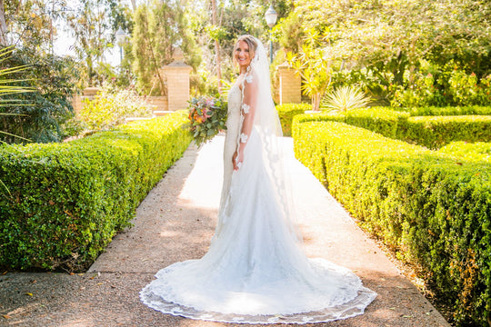 Olvi's 1999 Lace Collection