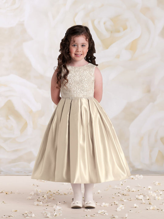 Other 19320 Joan Calabrese