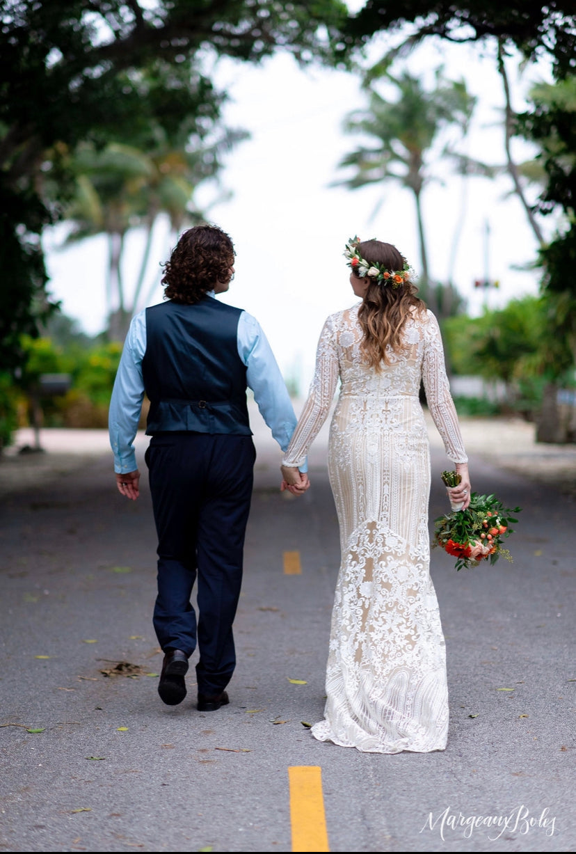 Saldana vintage wedding dress store