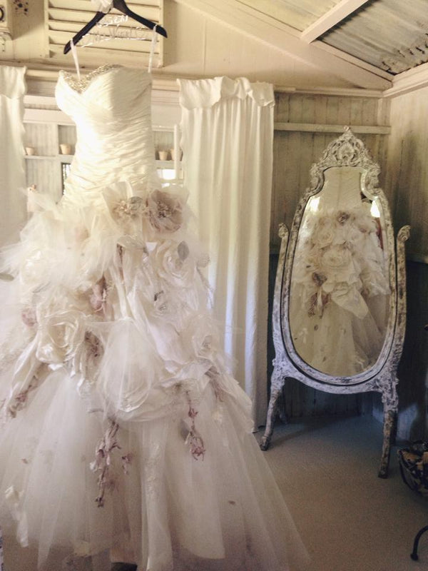 Other Ian Stuart/ Flowerbomb – Nearly Newlywed - Main Image