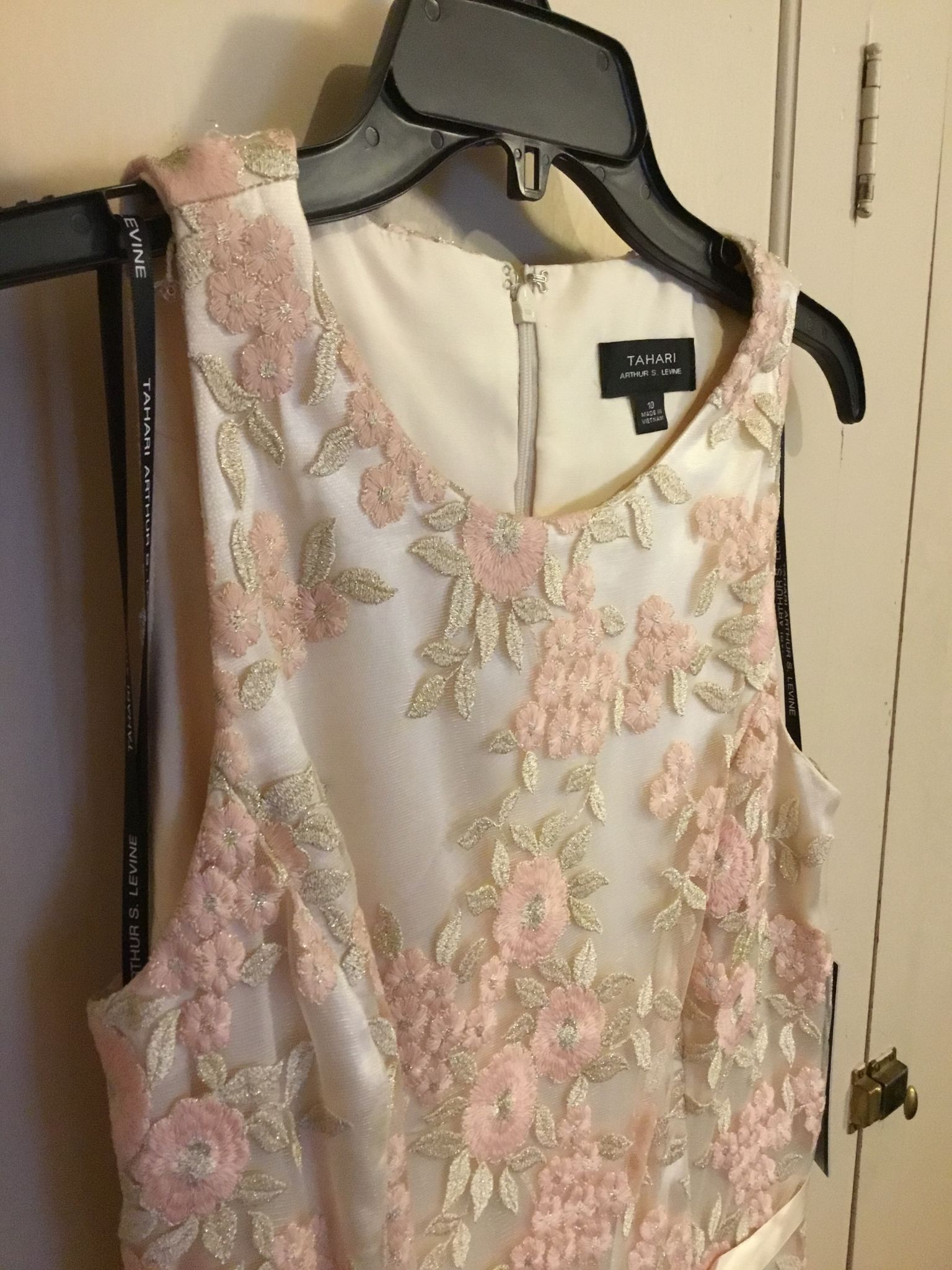 Other Tahari Arthur Levine – Nearly Newlywed - Main Image