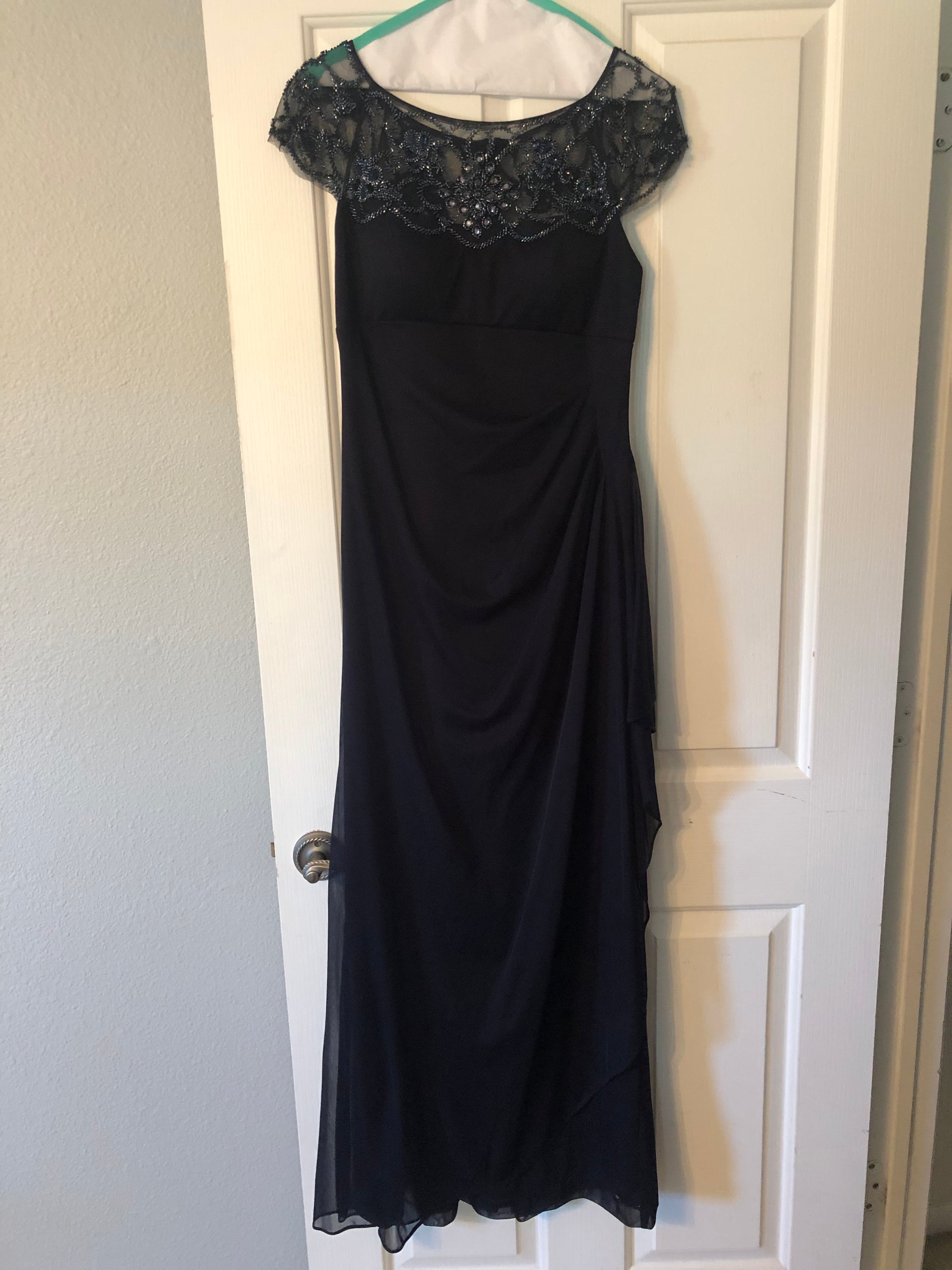 Other Xscape beaded ruched side gown model 6019077 – Nearly