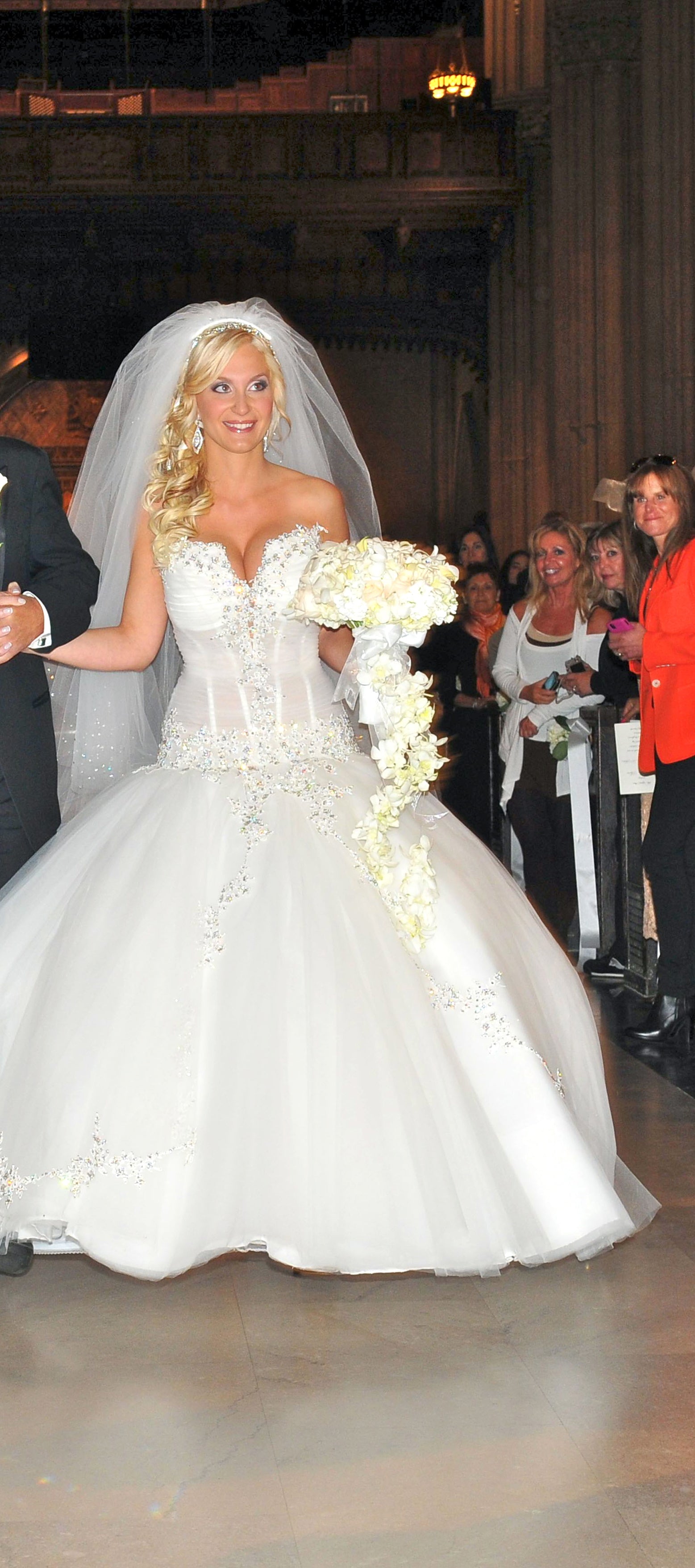 Pre Owned Wedding Dresses Pnina Tornai