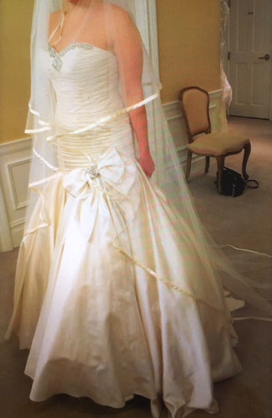 Pnina Tornai Perla D for Kleinfeld 32815342 PreOwnedWeddingDresses