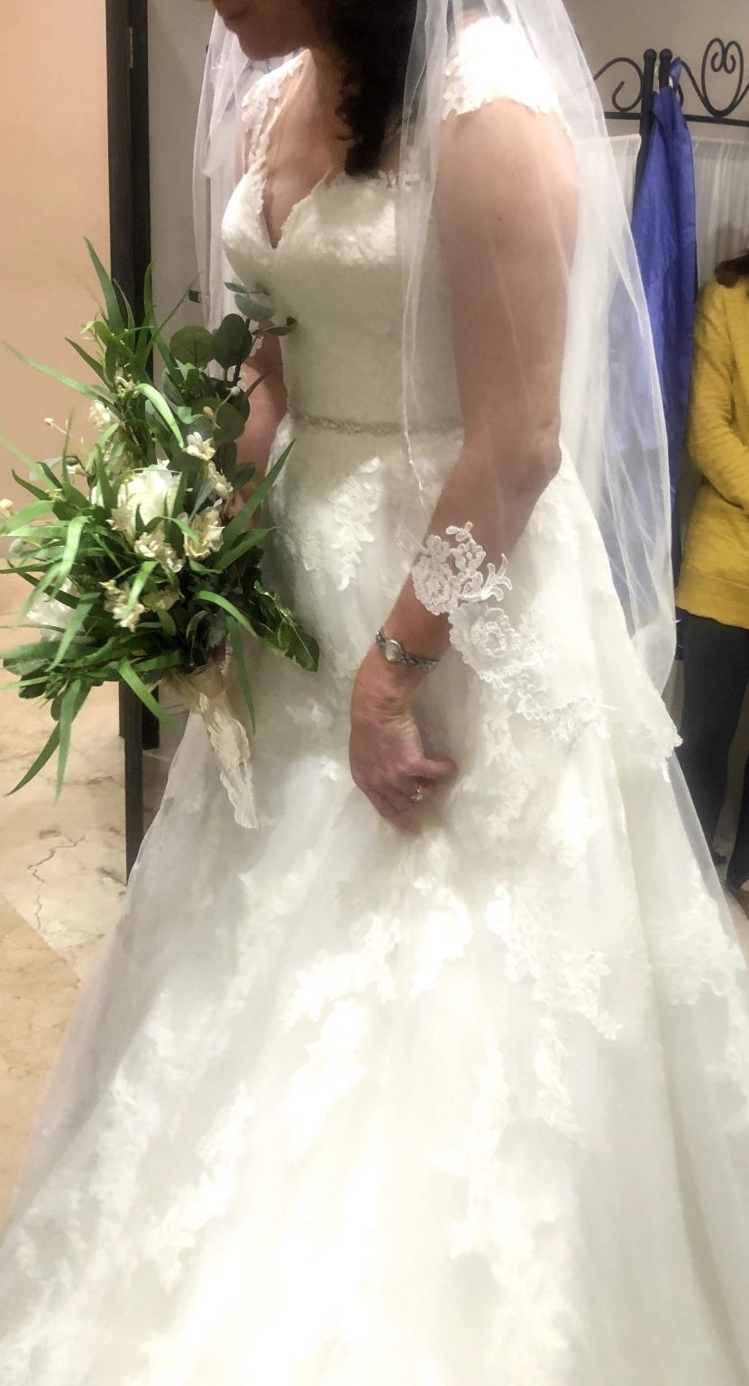 Pronovias Charlote – Nearly Newlywed