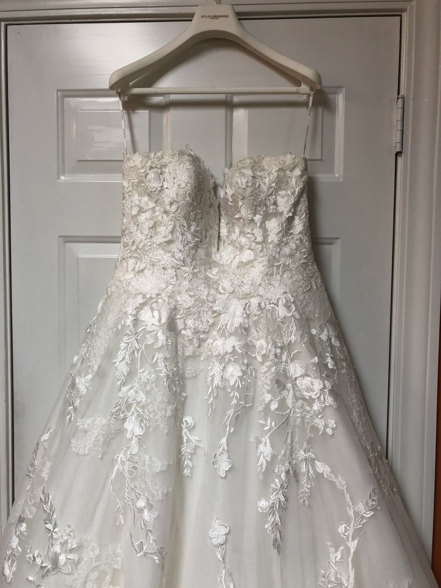 Pronovias Elcira – Nearly Newlywed Pronovias Elcira – Nearly Newlywed