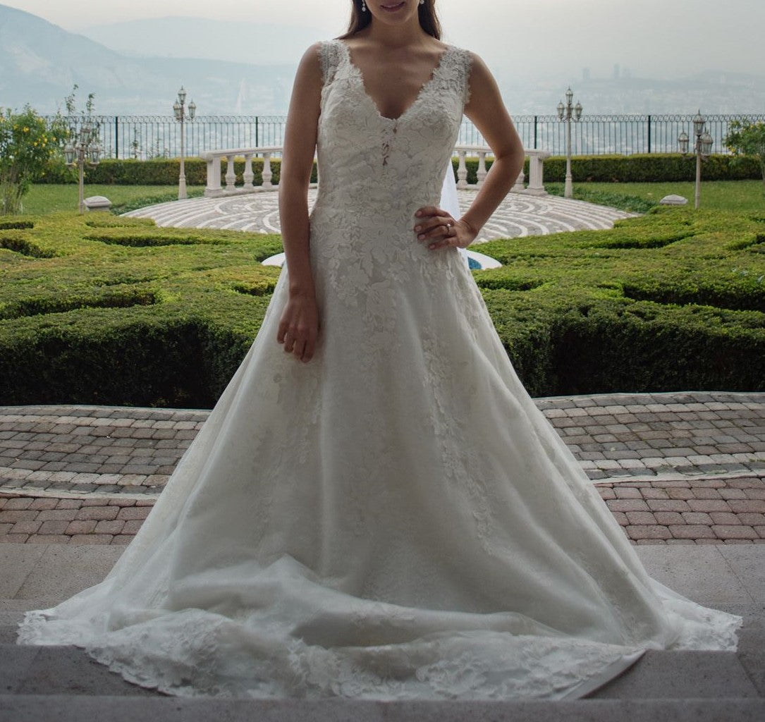 Pronovias maggie 2025