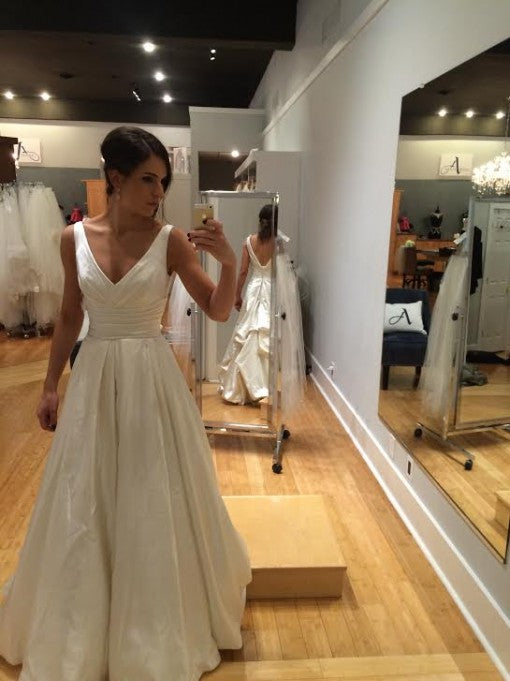 Pronovias Ocumo – Nearly Newlywed