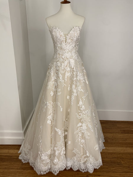 Elcira pronovias cheap price