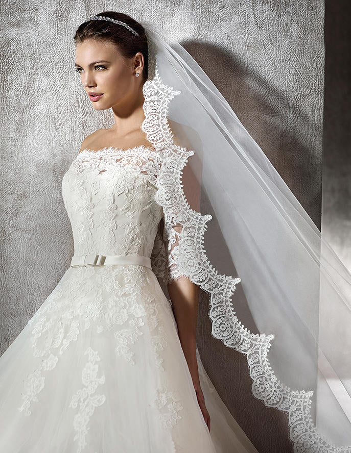 Pronovias St. Patrick / Zureda – Nearly Newlywed