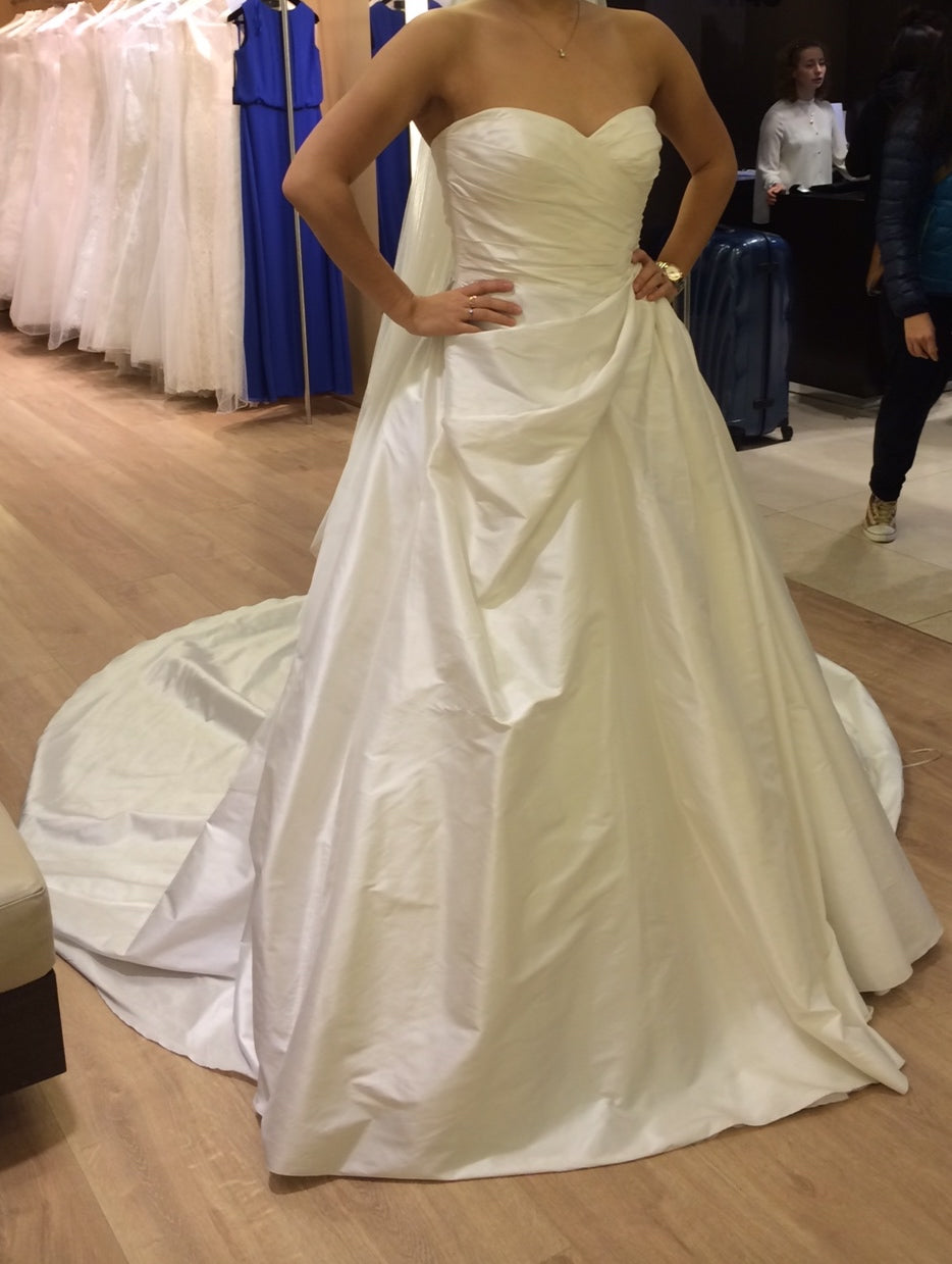美品 PRONOVIAS マーメイドドレス 2022 CASSIE Cassandra by Pronovias Prive – 3D Embroidered Mermaid Gown