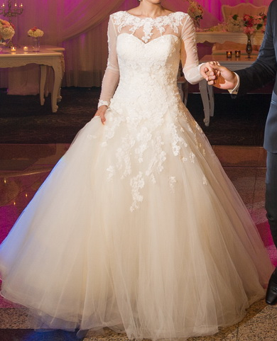 Pronovias – Nearly Newlywed