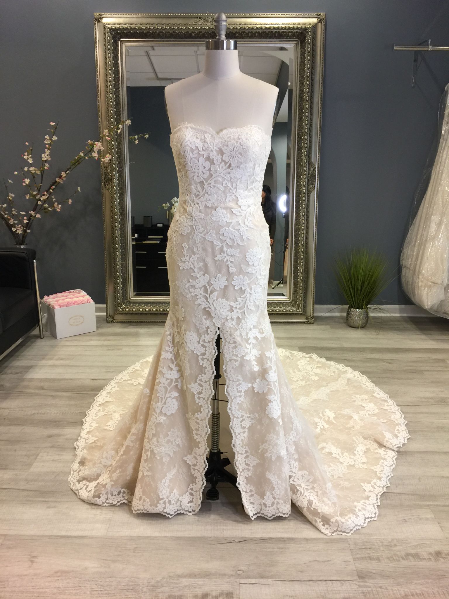 Driate pronovias hotsell