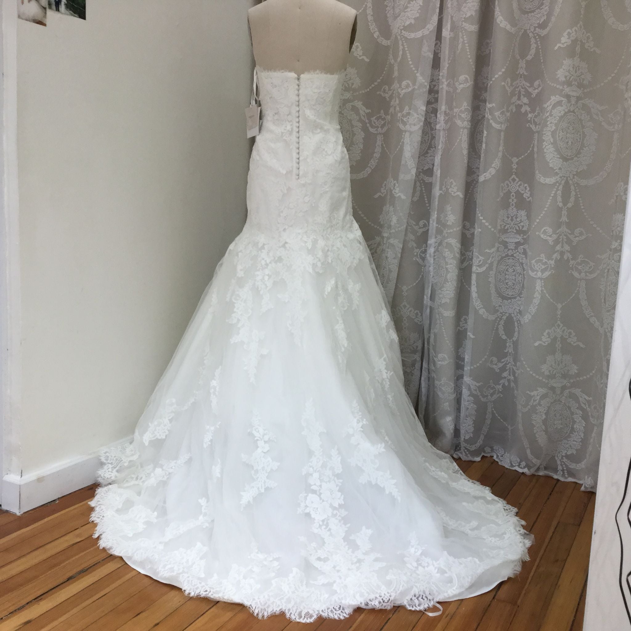Pronovias CHARIS ウェディングドレス Pronovias Charis – Nearly Newlywed