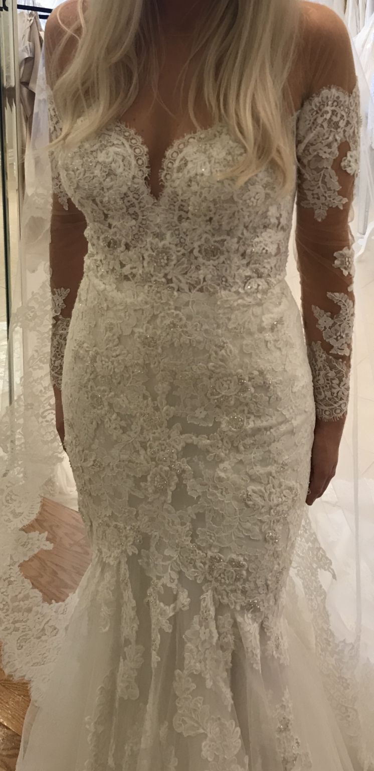 Pronovias store drilia price