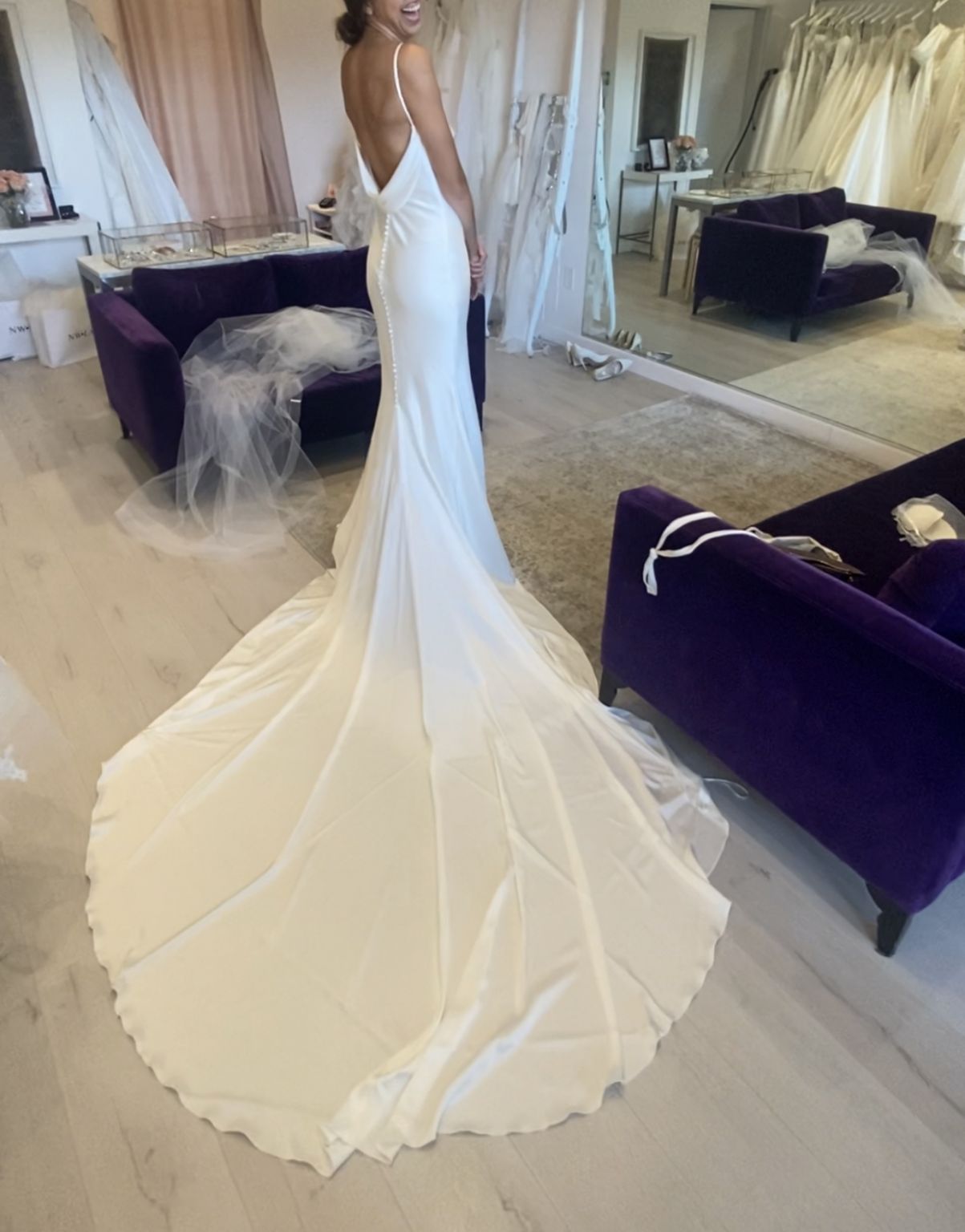 Ribelia pronovias fashion price