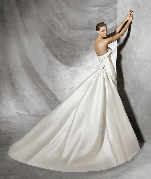 Pronovias Tasiala – PreOwnedWeddingDresses