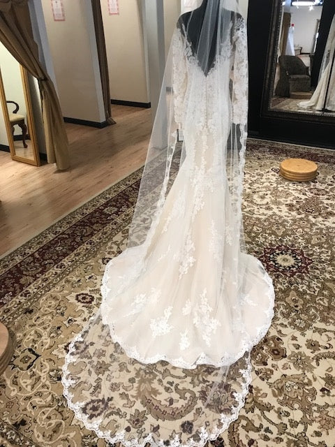 Pronovias Tibet – Nearly Newlywed