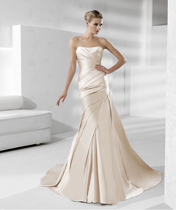 fanal wedding dress pronovias