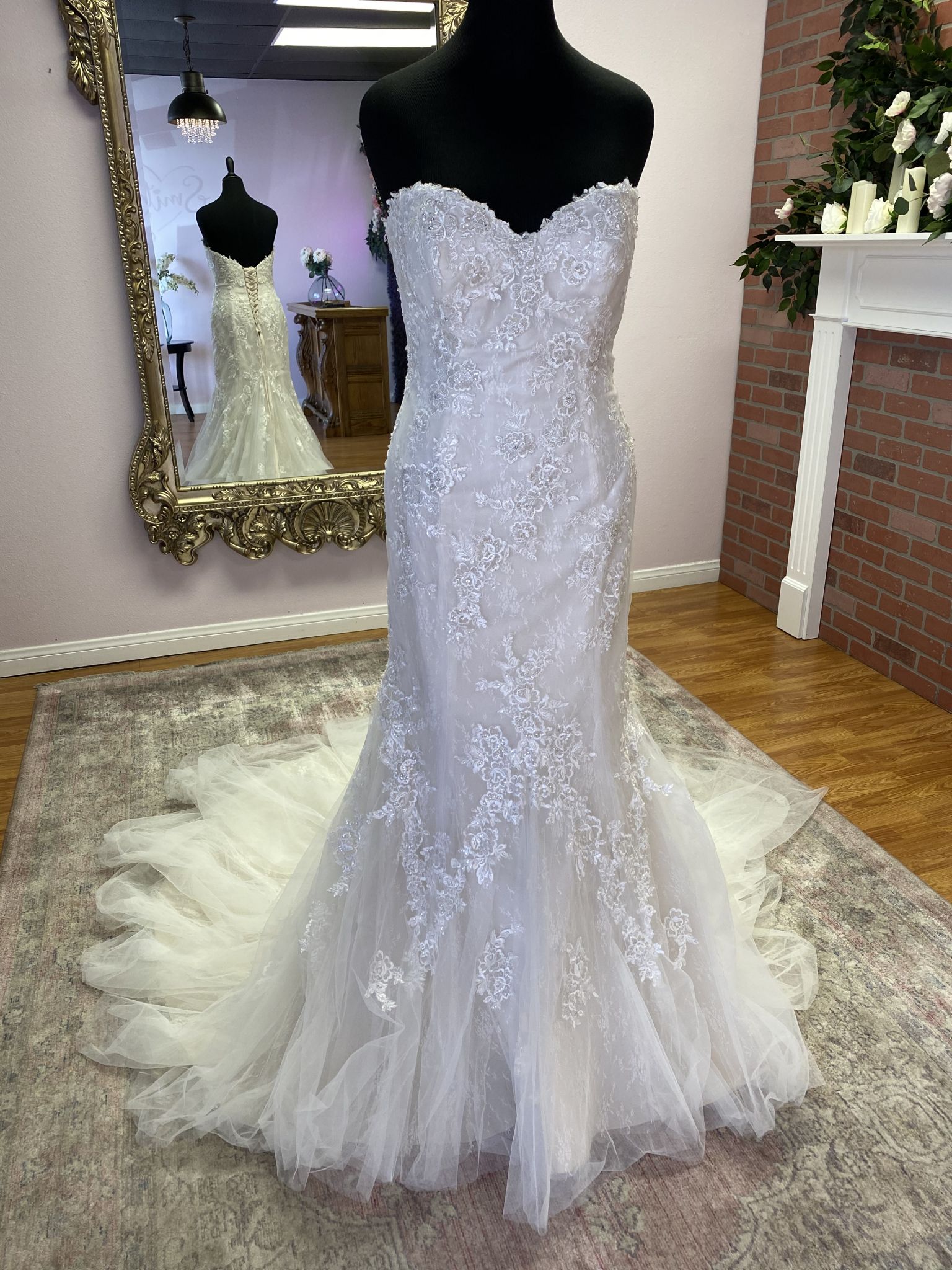 Rebecca Ingram Amber – Nearly Newlywed - Main Image