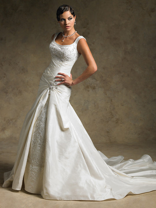 Rina di Montella  RB1851 Couture