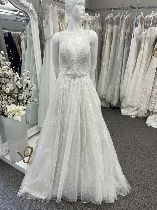 Sophia Tolli Y11871