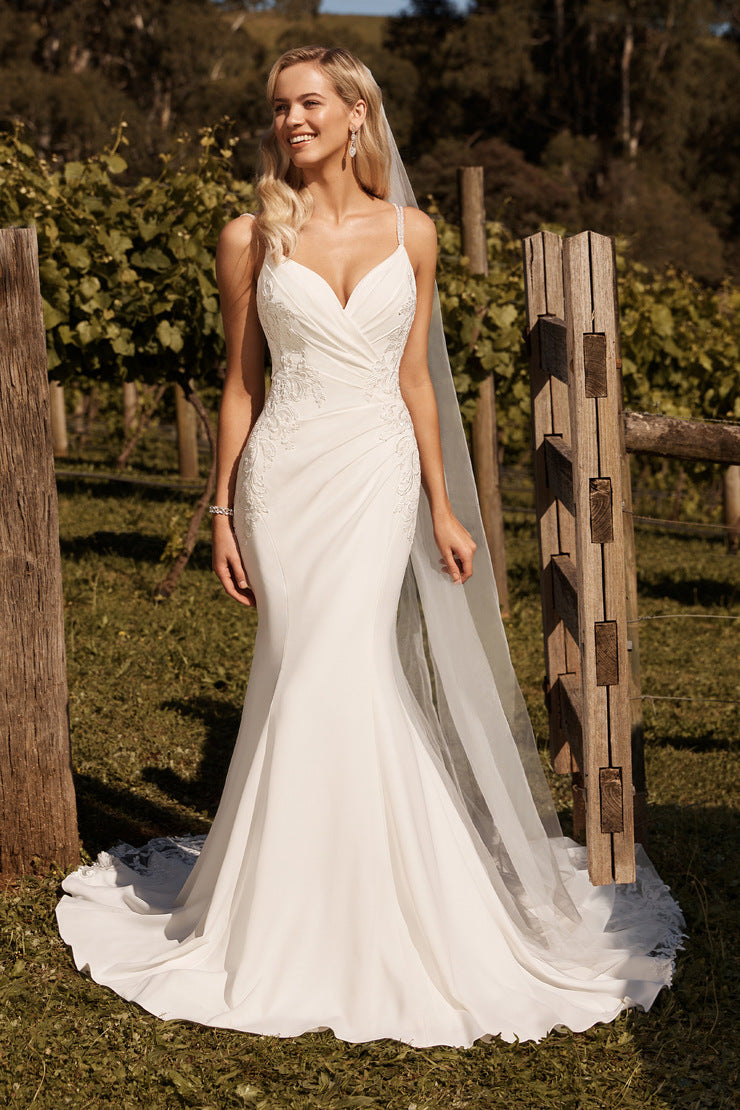 Sophia Tolli Amylynn/Y22057 – Nearly Newlywed