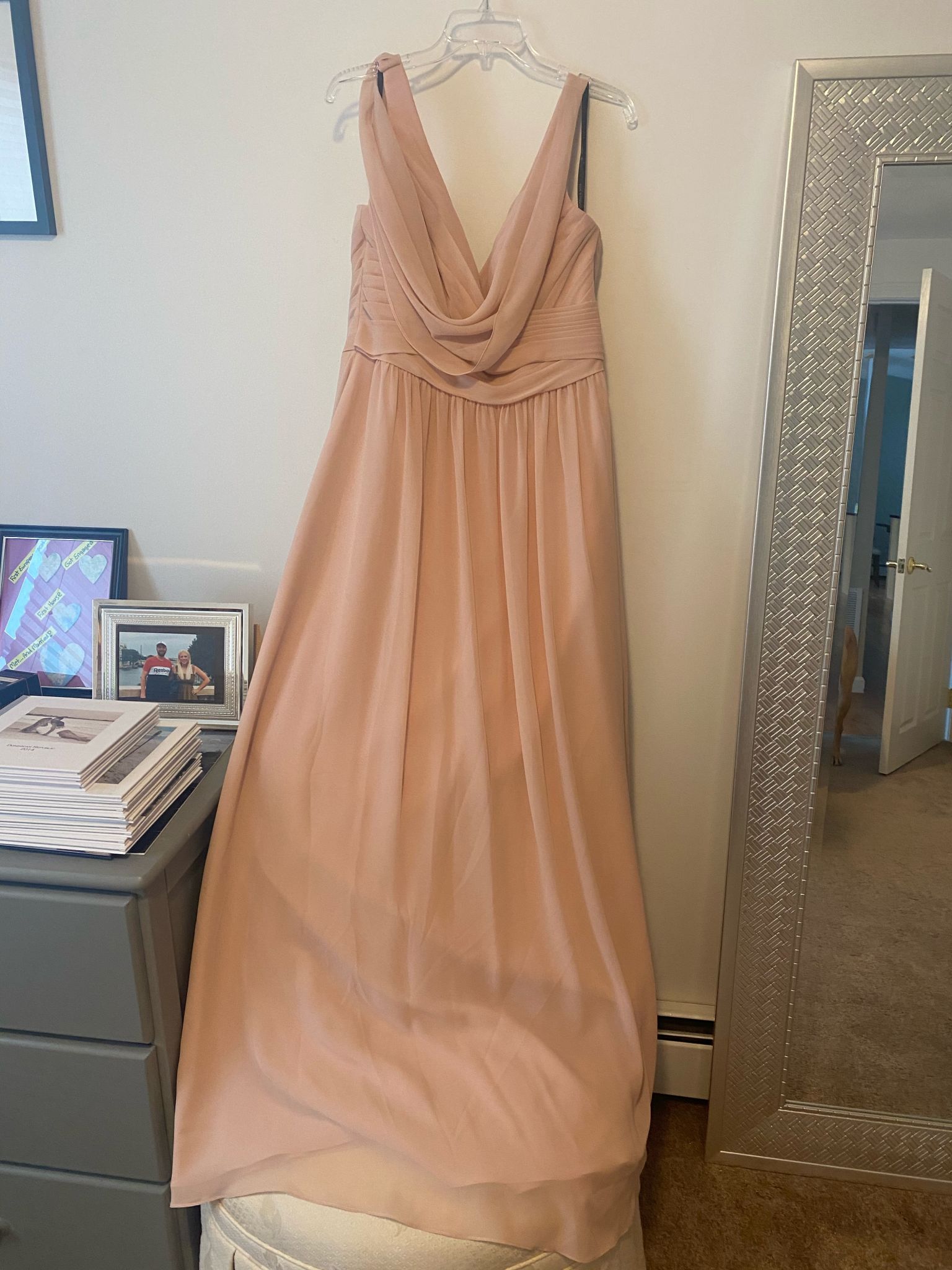 Sorella Vita 8932 Classic Chiffon V-Neck Bridesmaid – Nearly Newlywed