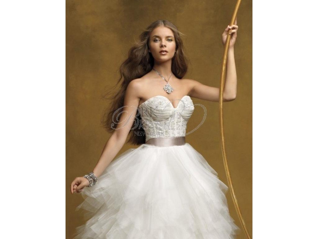 Pucchi AN141 – Nearly Newlywed