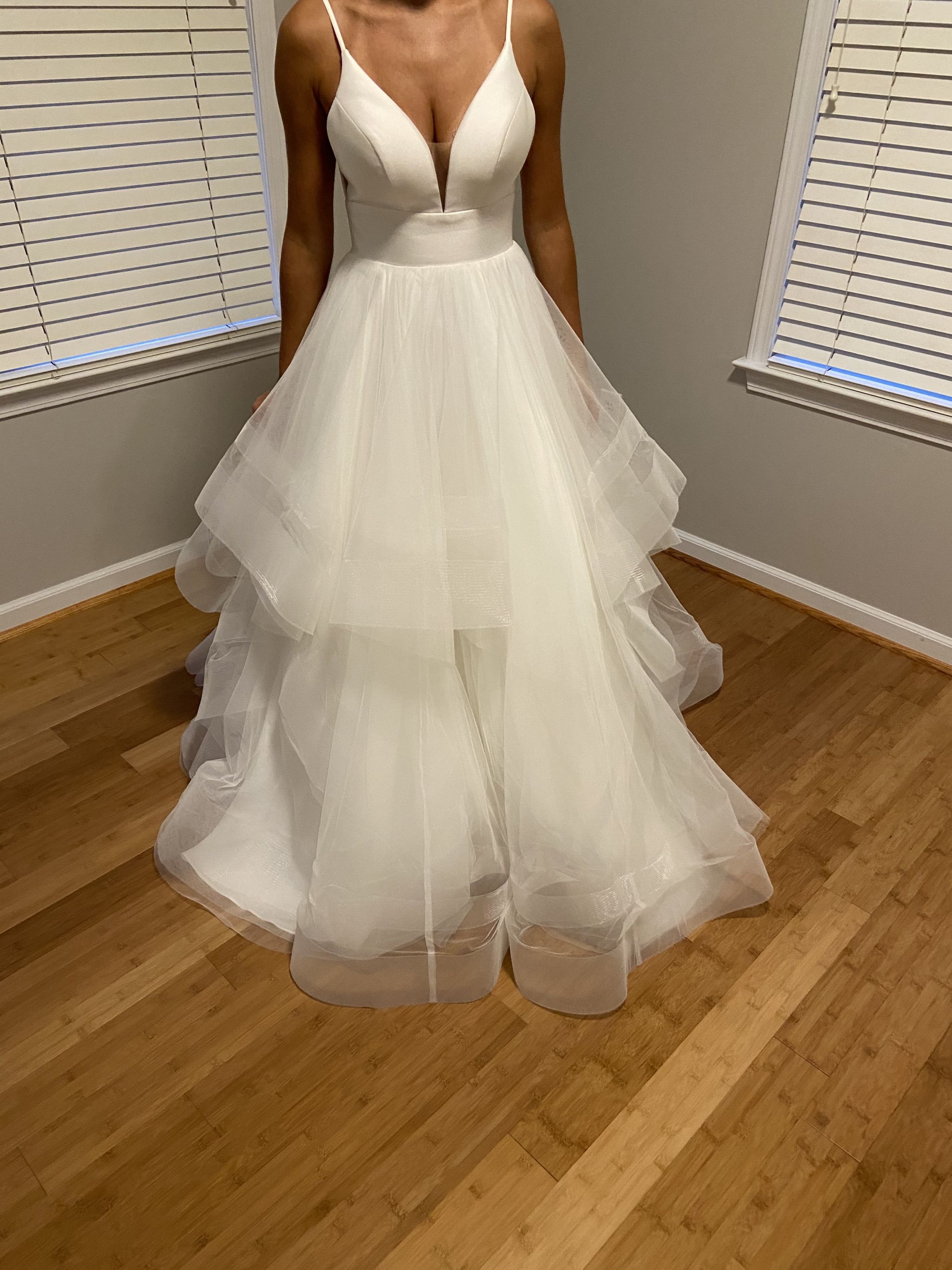 Stella York, The Gown Bridal - 6988
