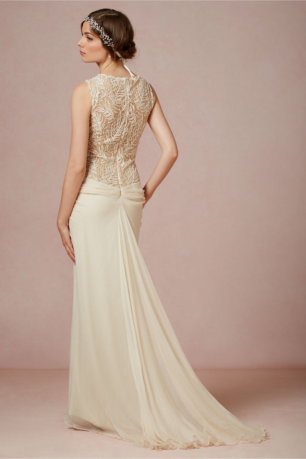 存在感絶大【TADASHI SHOJI】Beaded Crinkle Chiffon Gown Beaded Crinkle Chiffon Gown