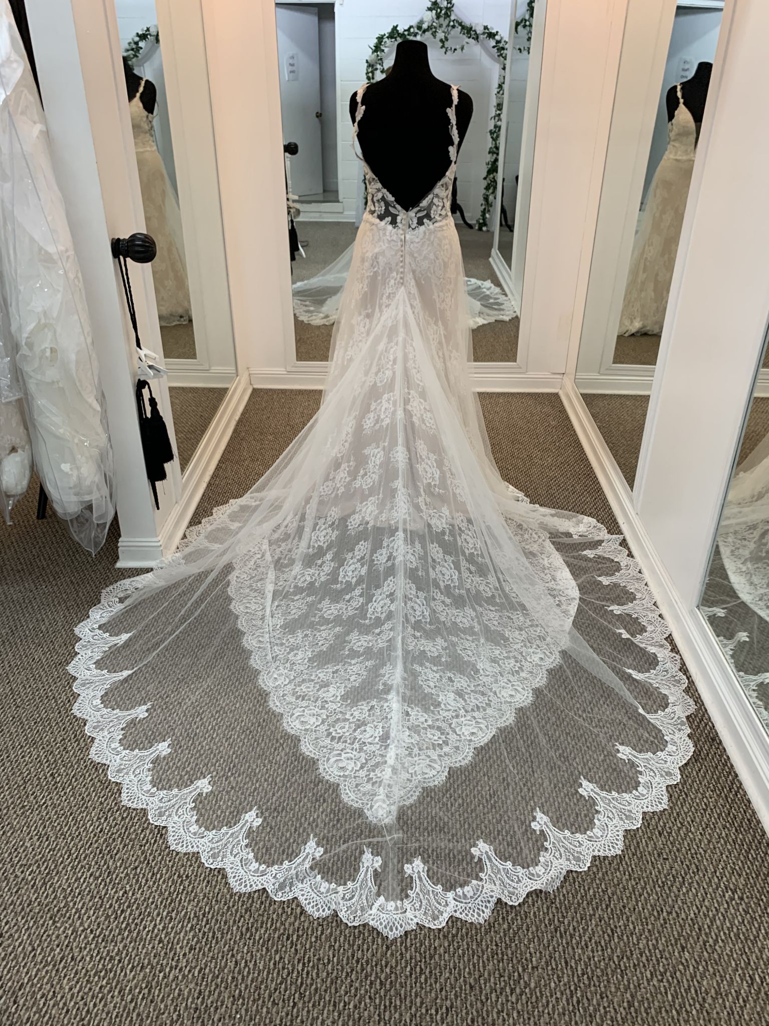 Val Stefani J6702 – Nearly Newlywed