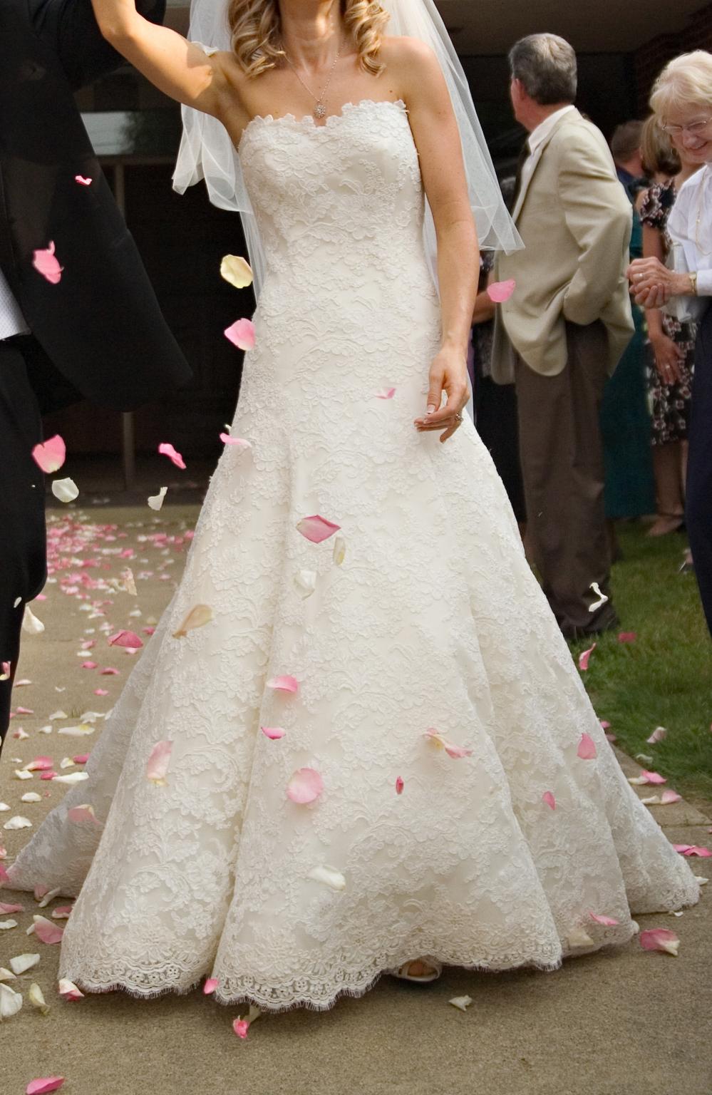 Vera Wang Stephanie – Nearly Newlywed - Main Image