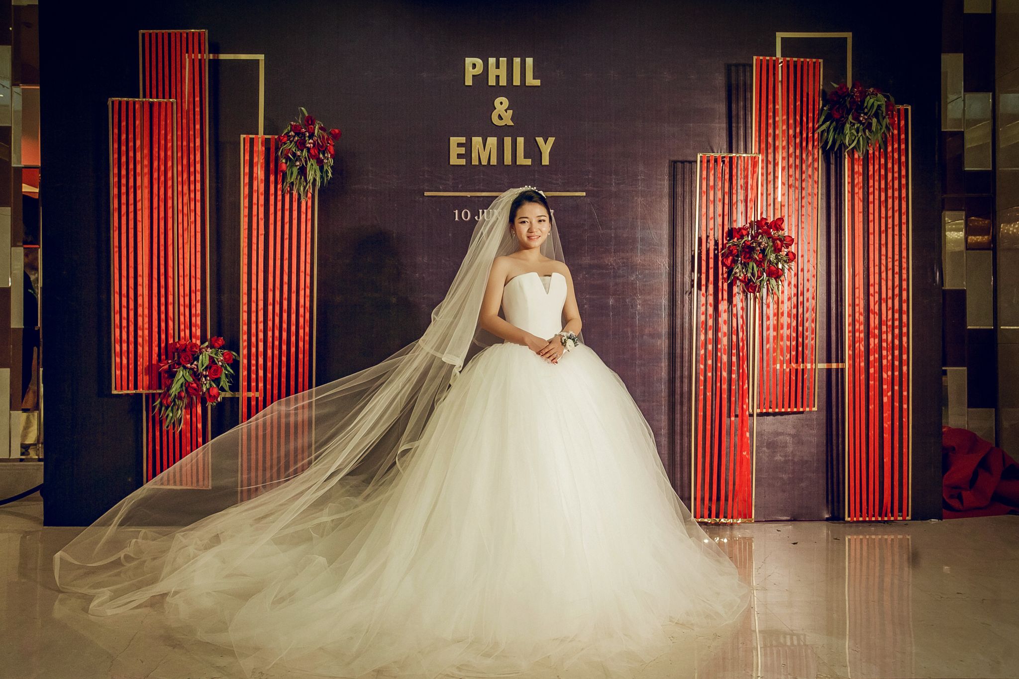 Vera Wang Fernanda – Nearly Newlywed Vera Wang Fernanda – Nearly Newlywed