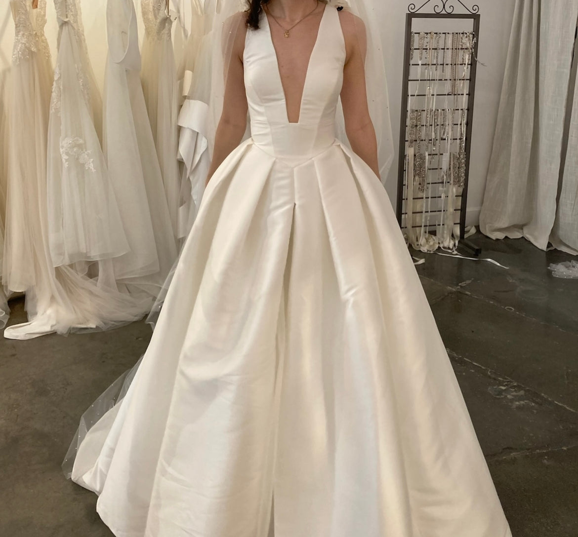 Vera Wang Margot – Nearly Newlywed - Main Image