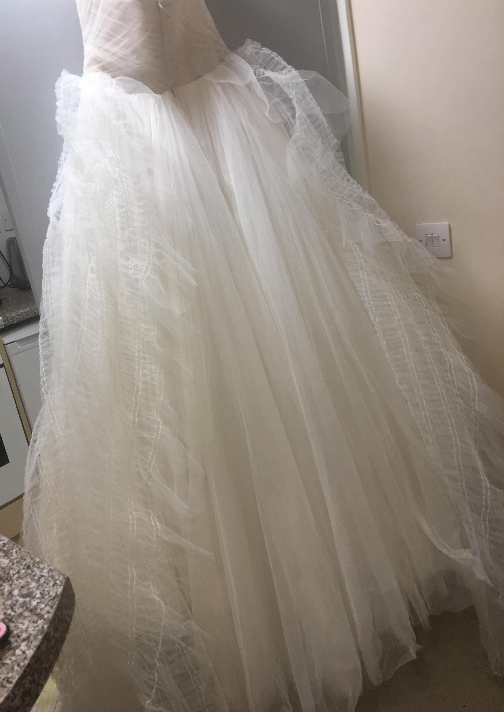 Vera Wang Octavia – Nearly Newlywed