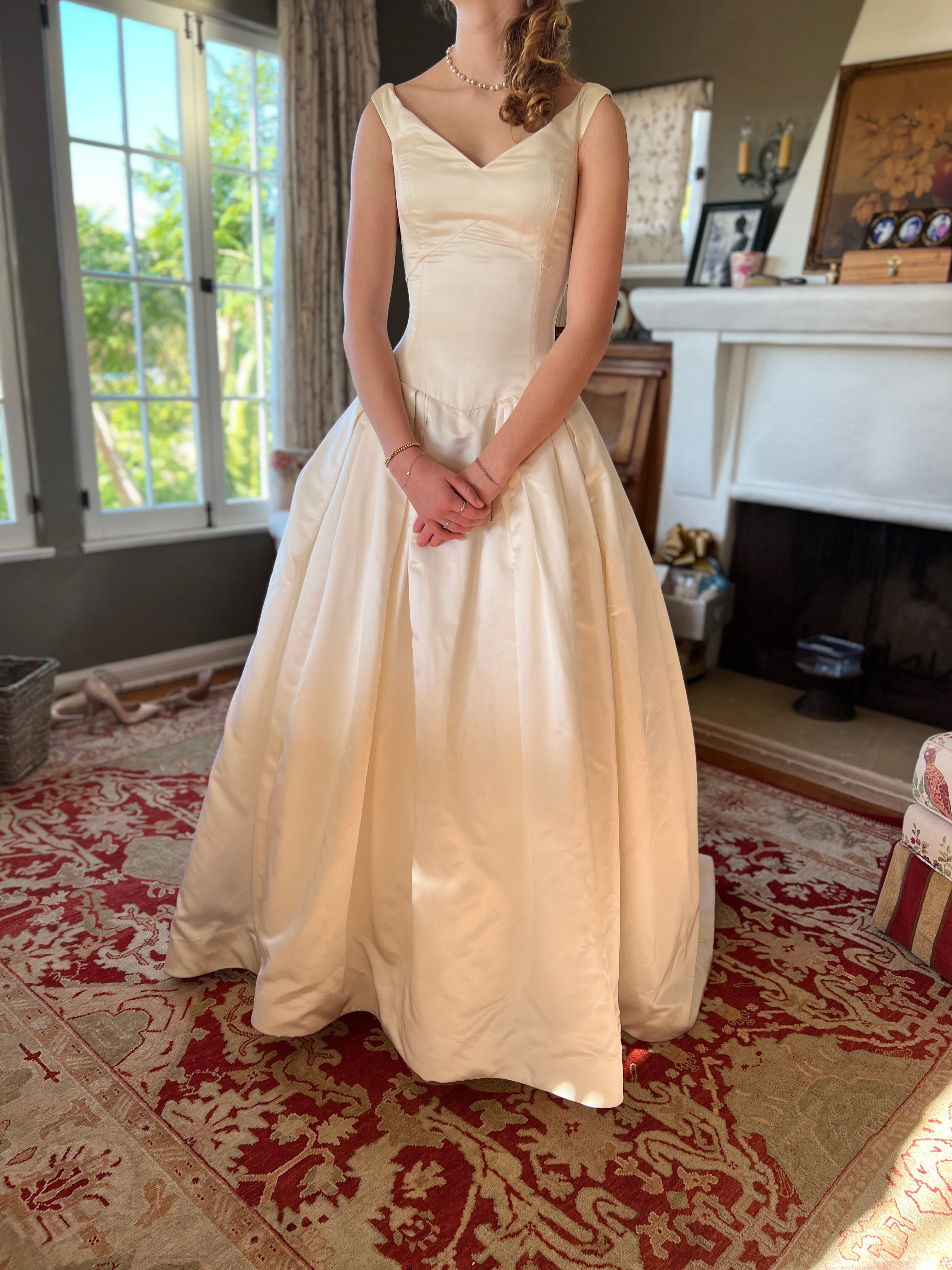 Vera Wang Vintage Custom/Couture new 1995 Celebrity owned Ivory silk s –  Nearly Newlywed