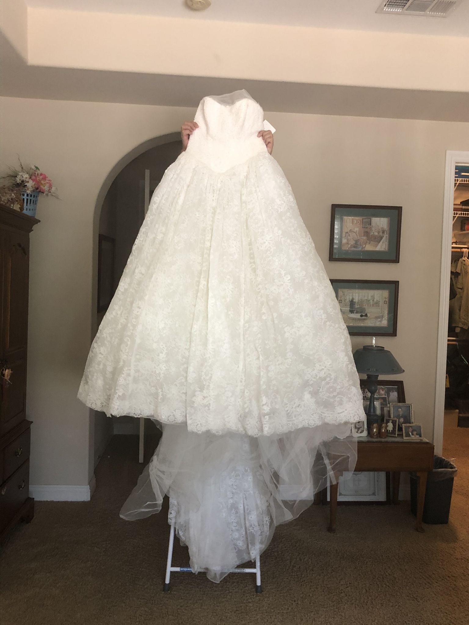 Vera Wang White Corded Lace Nearly Newlywed