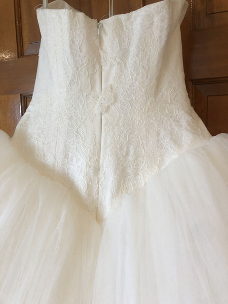 Made in Italy Vera Wang Novelty Web Tulle - White