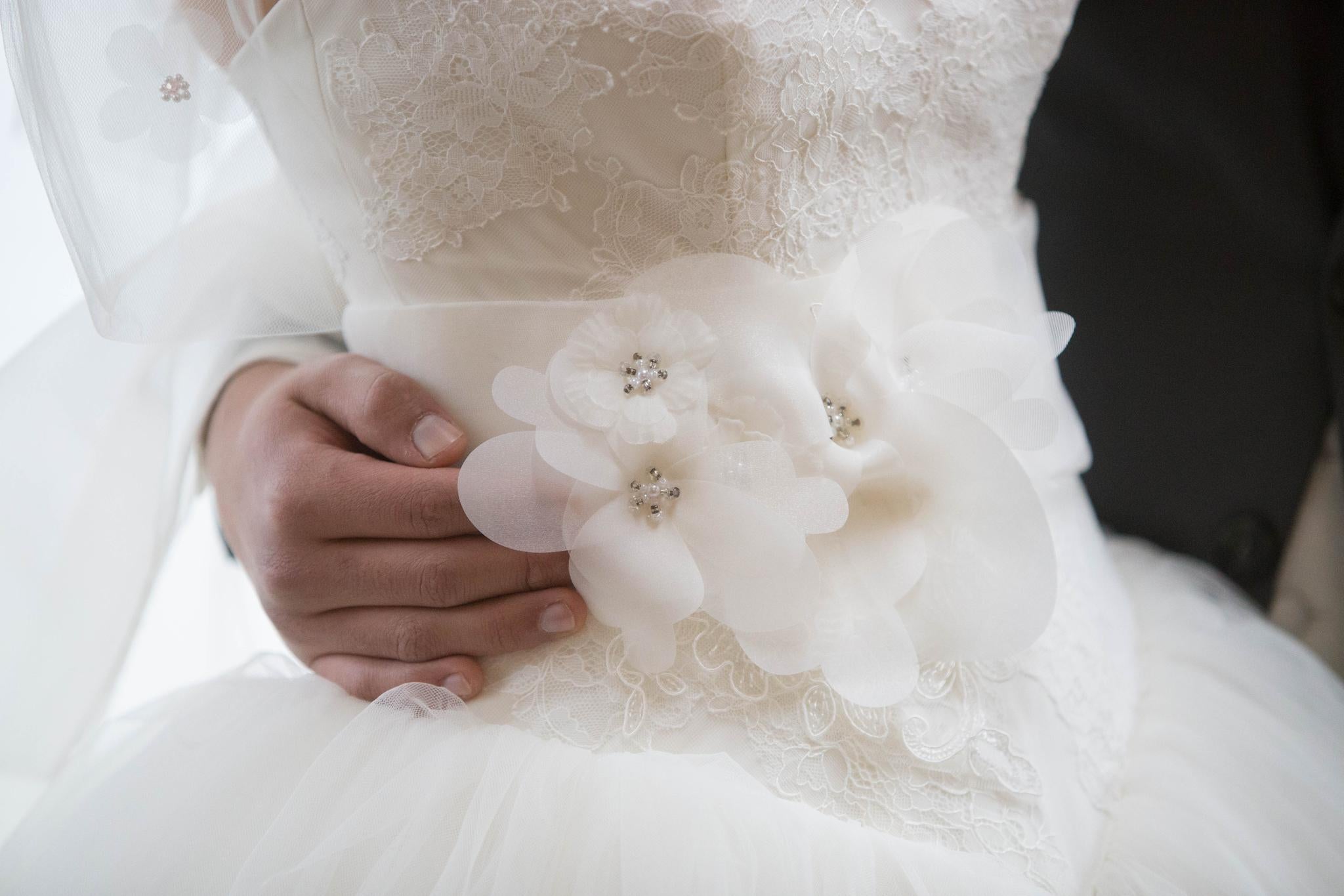 Vera Wang White VW351135 – Nearly Newlywed